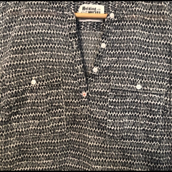 Anthropologie | Holding Horses Henley Blouse - Picture 4 of 6